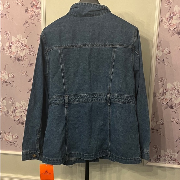 Classic Denim Jean Jacket - Picture 2 of 3